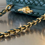 Bottega Veneta Knot With Chain 776662